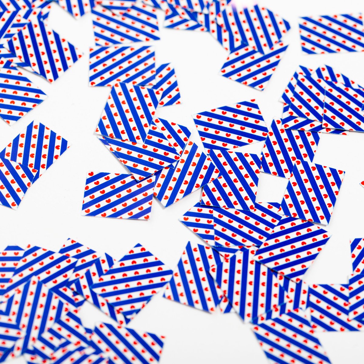 300 stuks Tafel confetti papier Frysland / Pompeblad - Hapjes Cocktail Tapas Zomer Terras EK WK Voetbal Decoratie Tafelconfetti