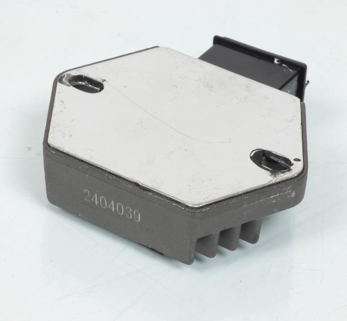 Régulateur redresseur de tension P2R pour Moto Honda 125 NSR 1994 à 2003 Neuf