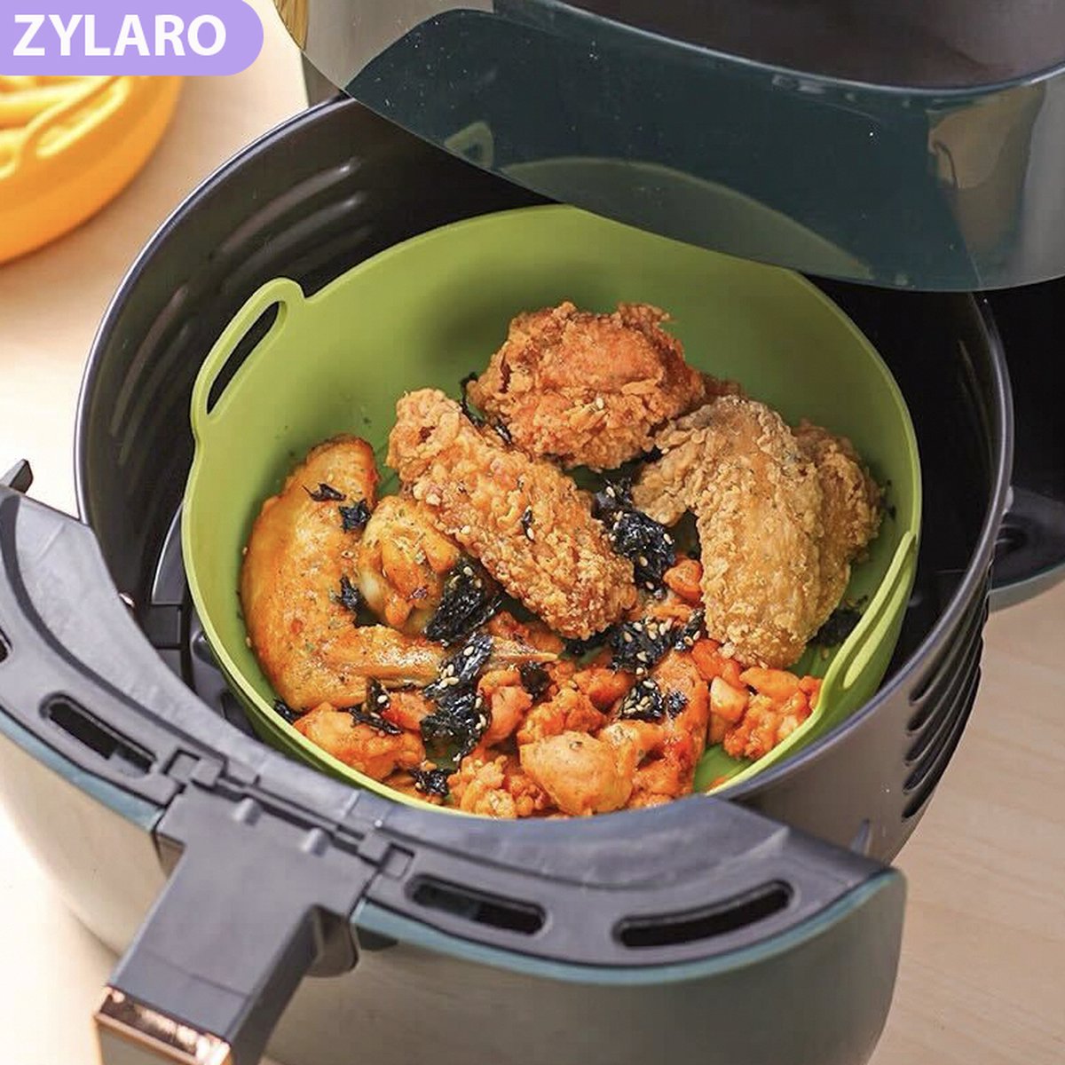 ZYLARO Siliconen Airfryer Bakjes - Airfryer Accesoires - 2 Stuks XL - Vierkant - Bakpapier Alternatief - 100% BPA Vrij - 20CM - Groen en Geel — afbeelding 4