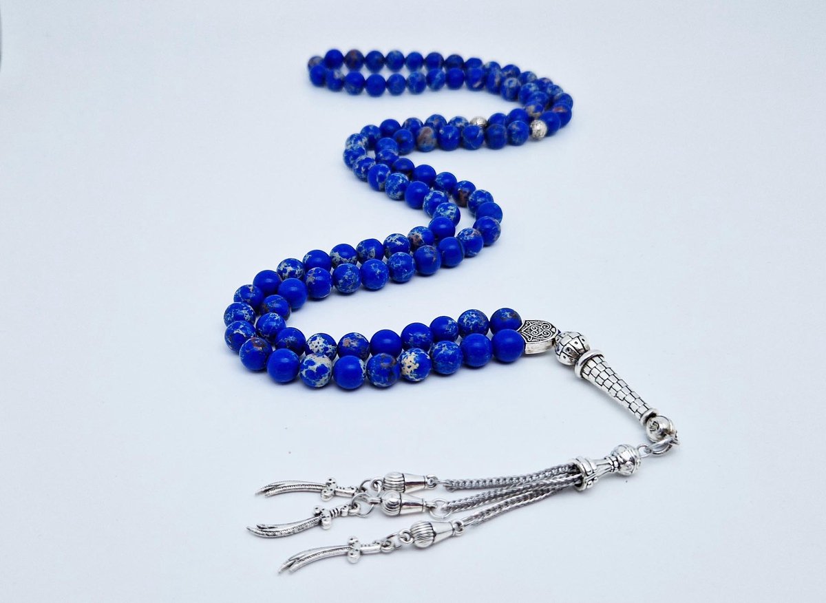 Handgemaakte tesbih "Tasbih" natuursteen " Lapis Lazuli" - Aantal kralen 99 - Diameter kralen 8MM - met metaal tassel "Zwaarden" - Een mooi cadeau-idee