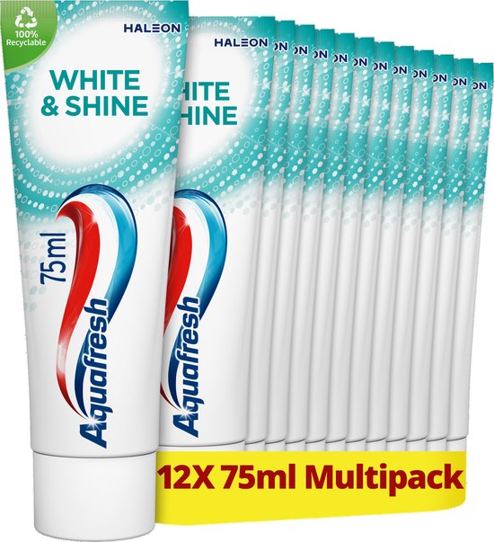 Multipack met 12 tubes Aquafresh White & Shine tandpasta, elk 75ml. Tubes hebben een wit met turquoise design en de bekende rode, witte en blauwe golf.