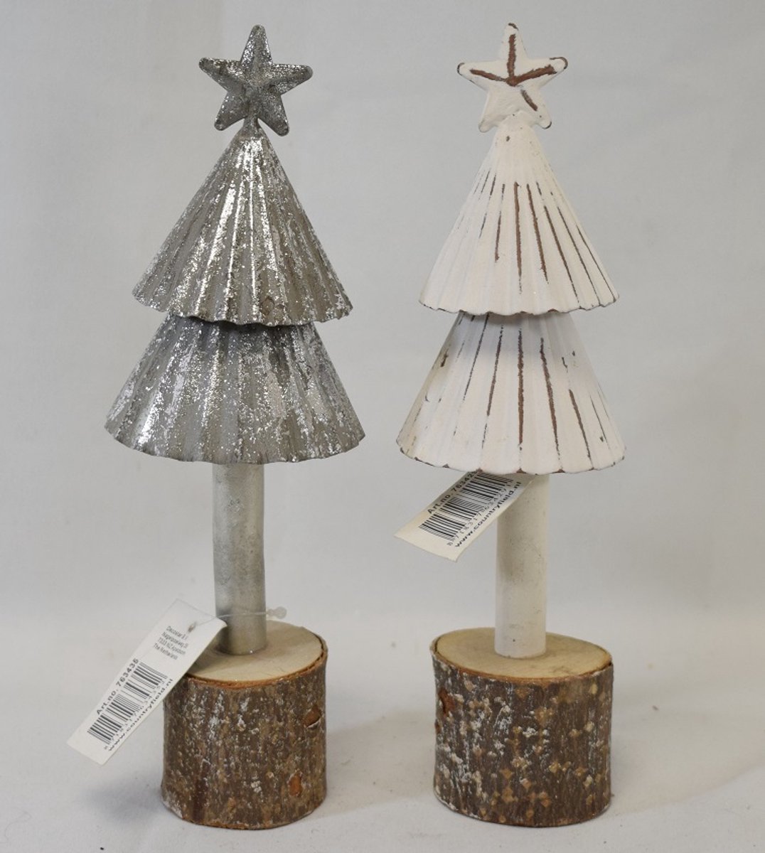 ZoeZo Design - 2 stuks - kerstboom - kerstdecoratie - alternatieve kerstversiering - hout - metaal - wit - zilver - vintage - H 23 x Ø 7 cm