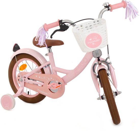 Roze kinderfiets met witte mand, bruin zadel, paarse linten en hartjes op het frame.