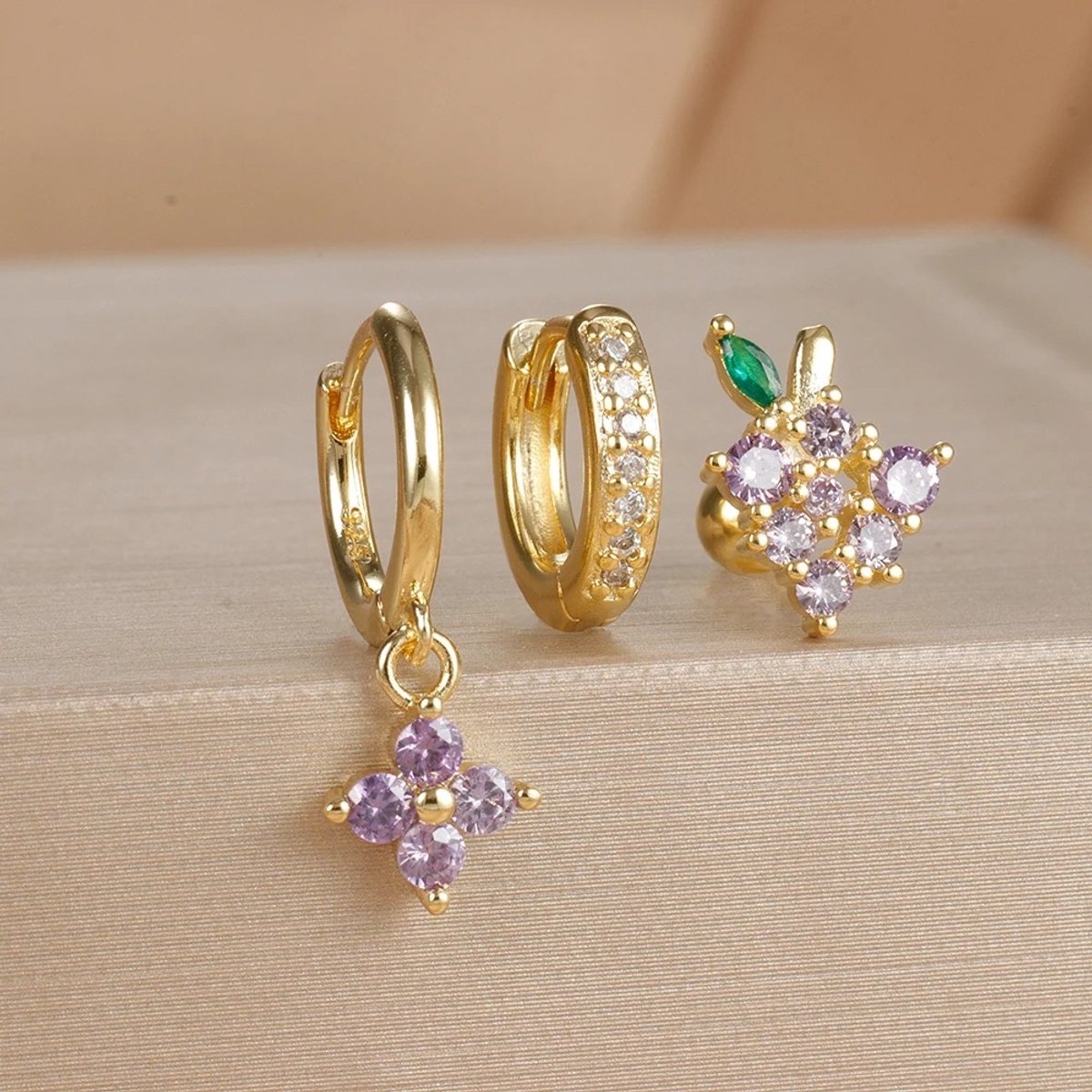 Paarse Druif Oorbellen Set met Zirkonia Stenen- 925 Sterling Zilver - 18K Verguld Dames Oorbellen - Dames Sieraden