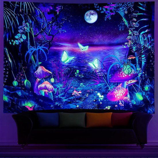 Ulticool - Lune Champignons Papillons - Glow in the Dark Tapisserie Décoration Magic - Psychédélique - Lumière noire Party Tapisserie Fond Tissu - 200x150 cm - Toile de Fond UV Lampe Réactive - Groot Tapisserie - Affiche - Siècle des Lumières Néon