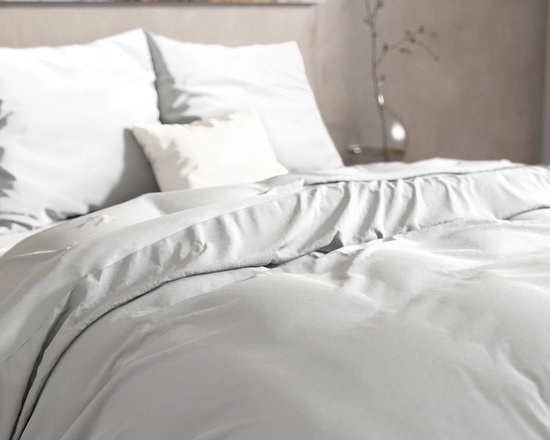 Warme flanel dekbedovertrek uni wit - 200x200/220 (tweepersoons) - heerlijk zacht en comfortabel - luxe uitstraling - donsachtig laagje - ideaal tegen kou - zalig slapen van Merkloos — afbeelding 2