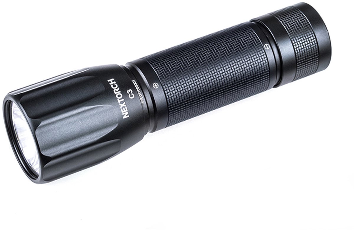 Nextorch C3 LED Zaklamp - Tot 30u Brandtijd - 3 Sterktes - Draagband