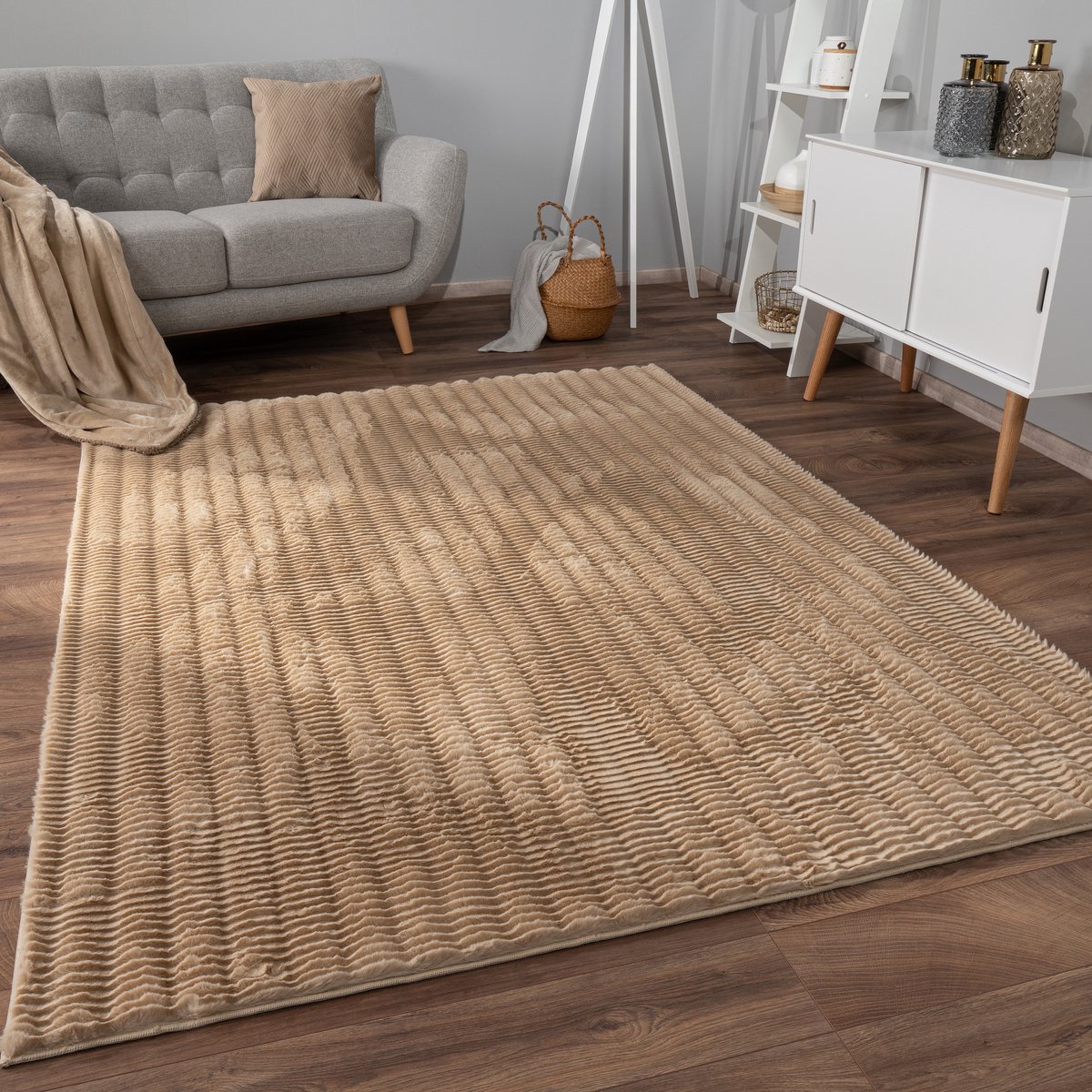 flycarpets Zacht fluffy vloerkleed - Arinzo Stripes Beige - 160x220 cm - Hoogpolig Tapijt Woonkamer / Slaapkamer / Kinderkamer