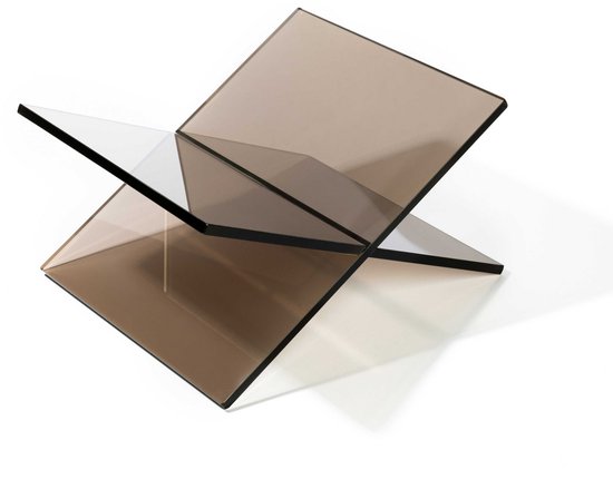 Bruine acryl boekenstandaard in een X-vorm, met reflecties op een witte achtergrond.