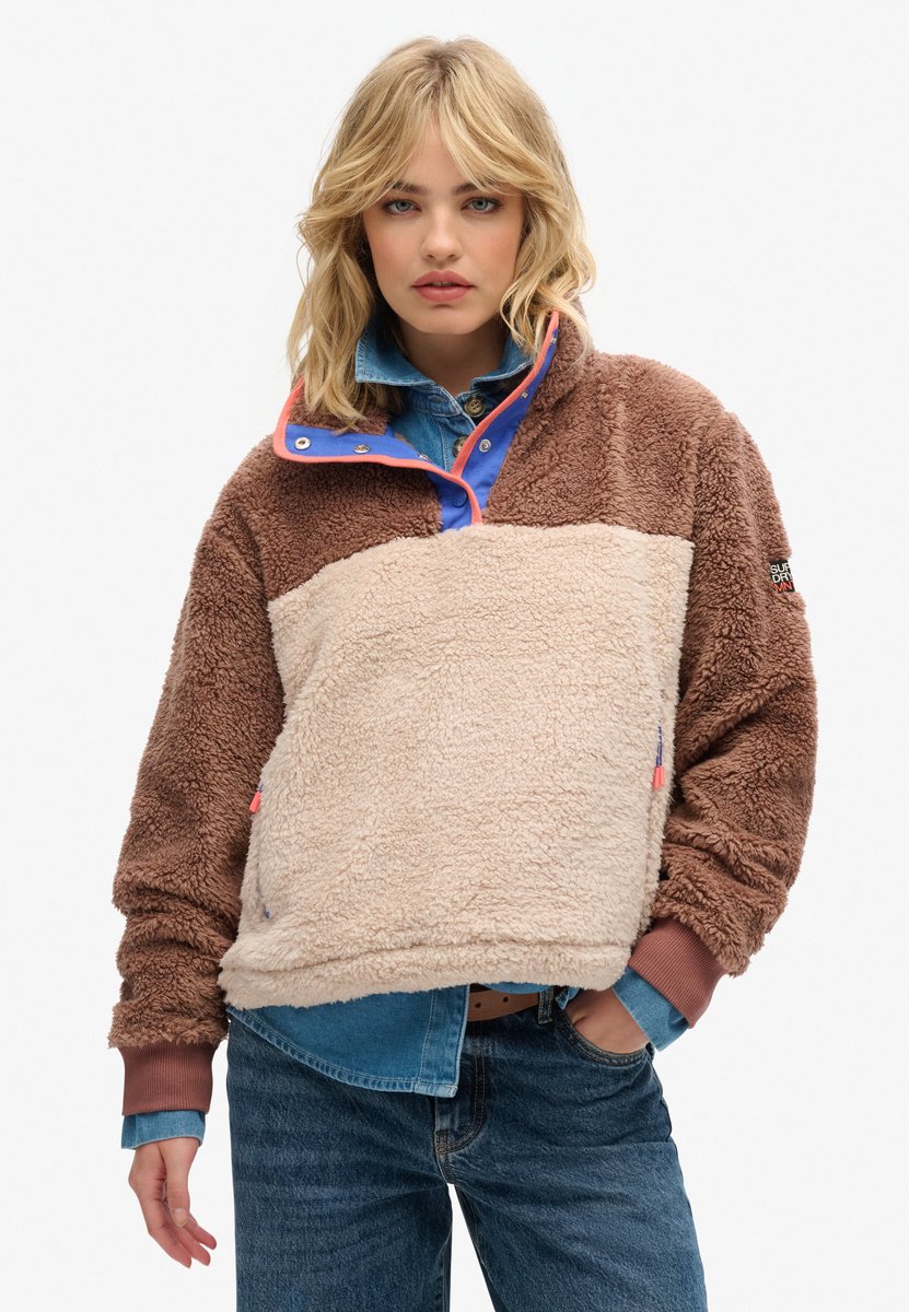 Superdry Superzachte kraagloze Mash Up trui Dames Truien Bruin