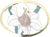 Behave® Broche goud kleur met bloem wit - emaille sierspeld -  sjaalspeld  6 cm