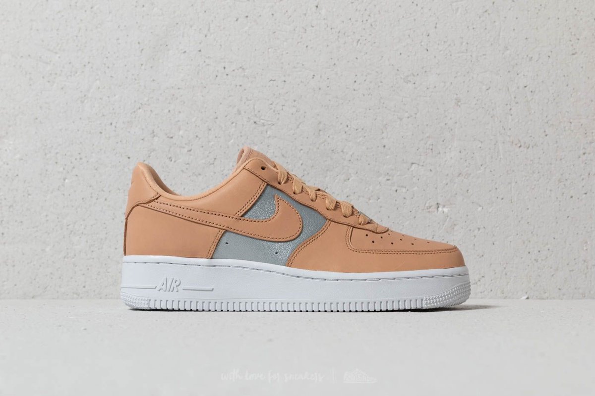 Nike Nike Air Force 1 Beige