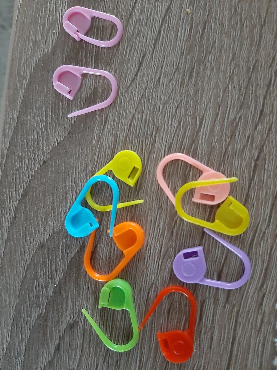 10 Stuks Plastic Gebreide Teller - 2 Maten Steekmarkeerders Breien En Haken (Blauw + Rood)