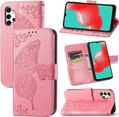 Voor Samsung Galaxy A32 4G Vlinder Liefde Bloem Reliëf Horizontale Flip Lederen Case met Beugel / Kaartsleuf / Portemonnee / Lanyard (roze)