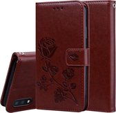 Voor Samsung Galaxy M01 Rose reliëf horizontale flip PU lederen tas met houder & kaartsleuven & portemonnee (bruin)