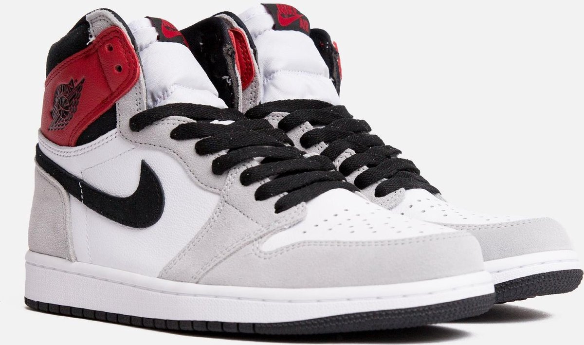 Nike Air Jordan 1 High Retro OG White Black-lt smoke grey