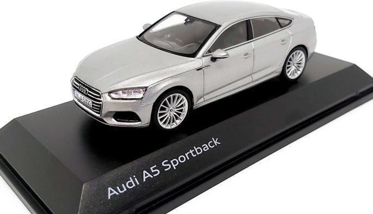 lijden Mentaliteit atleet Audi A5 Sportback (Zilver) (10 cm) 1/43 Audi Collection Dealer model Spark  - Modelauto... | bol.com