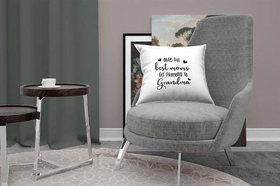 Sierkussen décoratif Citations de la fête des mères pour l'intérieur - Citation de la fête des mères `` Seules les meilleures mamans sont promues grand-mère '' sur fond blanc - 45x45 cm - Coussin intérieur carré en coton