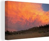 Canvas schilderij 180x120 cm - Wanddecoratie Vlakte bij zonsondergang - Muurdecoratie woonkamer - Slaapkamer decoratie - Kamer accessoires - Schilderijen