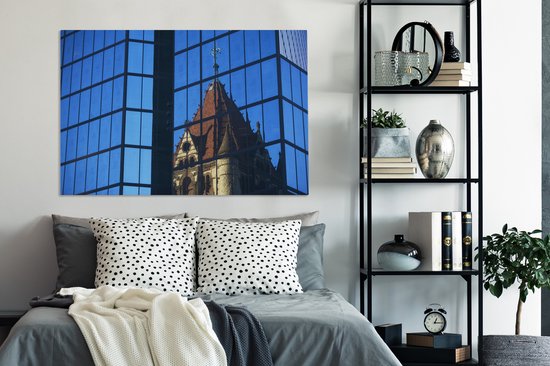 Un vieux bâtiment reflété dans une nieuw toile 140x90 cm - Tirage photo sur toile (Décoration murale salon / chambre)