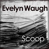 Boek 'Scoop' van Evelyn Waugh, opgestapelde papieren gebonden met touw.