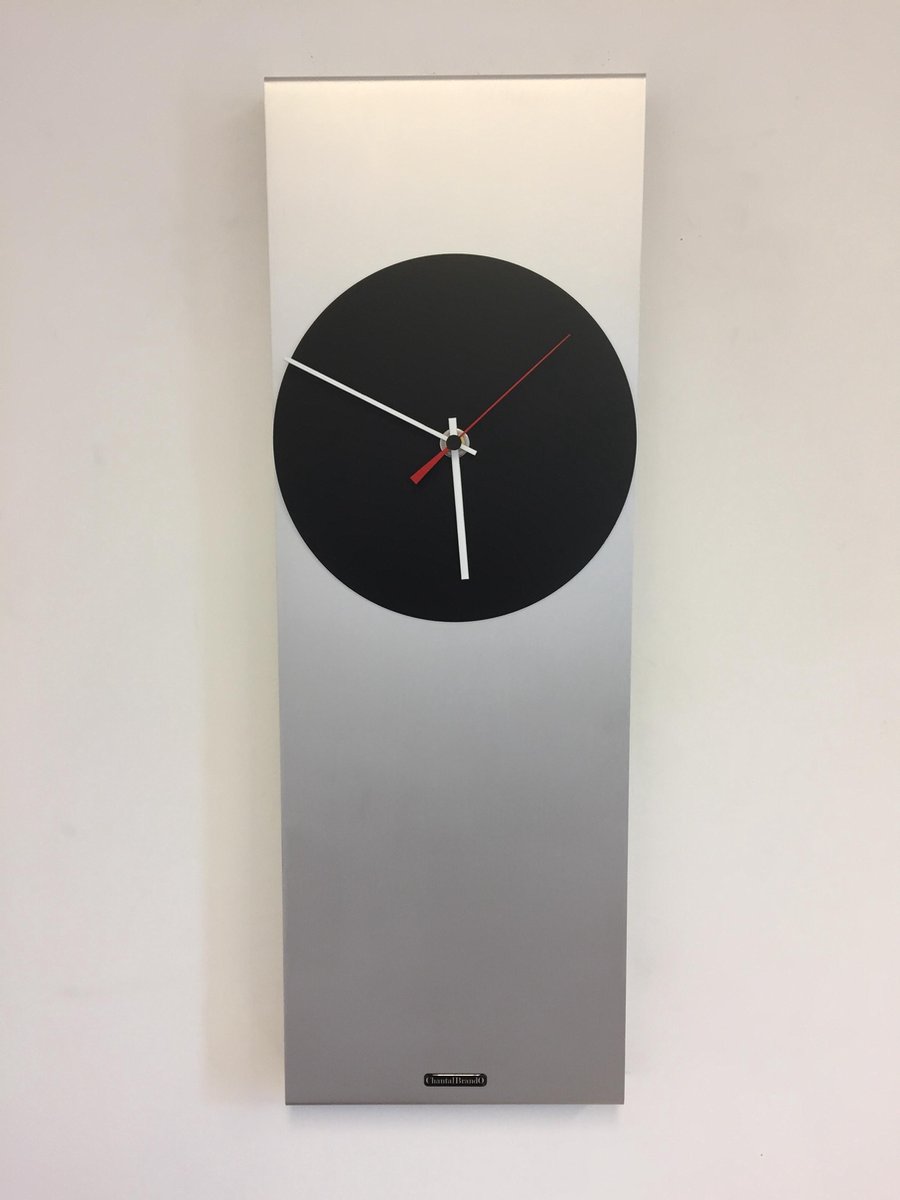 WANDKLOk REBECCA BLACK & RED POINTER MODERN DESIGN