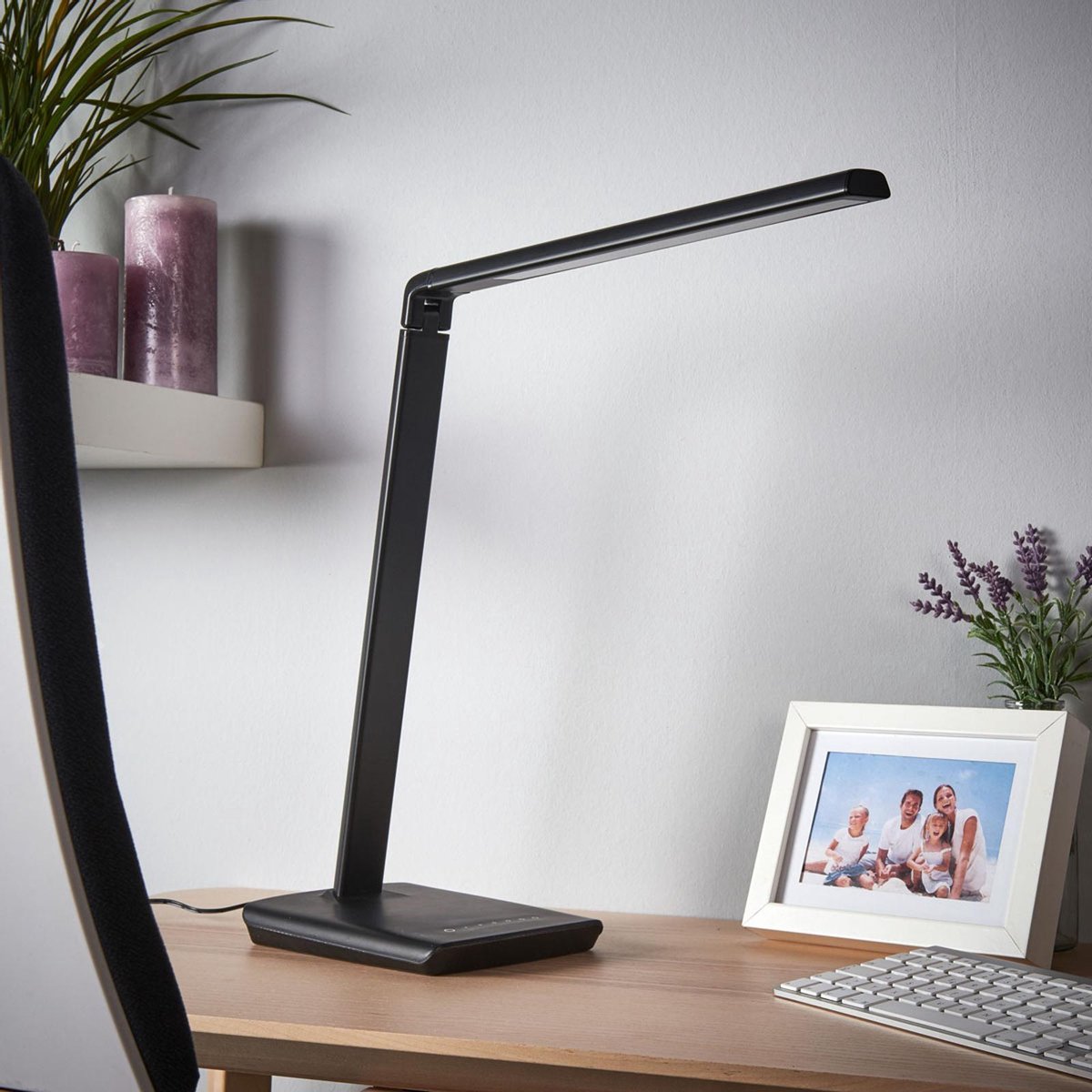 Lucide PRACTICO - Lampe de bureau - LED Dim. - 1x10W 2700K/6000K - Point de  rechargement USB - Noir