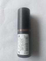 Essence ultra last lipstick #01 sand aside