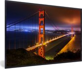 Fotolijst incl. Poster - De Golden Gate Bridge in de nacht verlicht - 60x40 cm - Posterlijst