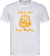 Wit EK voetbal T-shirt met “ Niet Lullen Maar Brullen “ print Oranje maat M