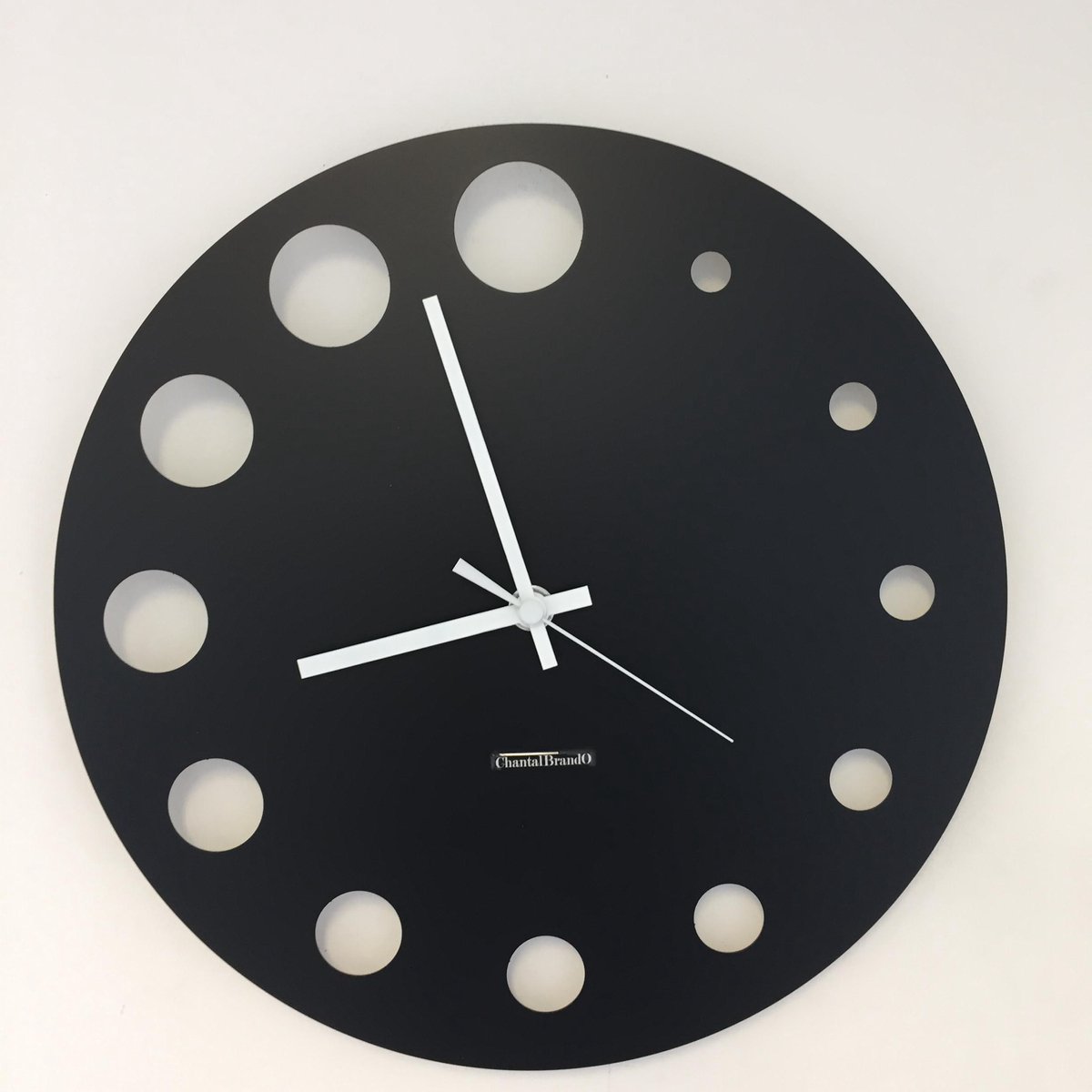 WANDKLOK ATOMIUM BLACK -- MODERN DUTCH DESIGN