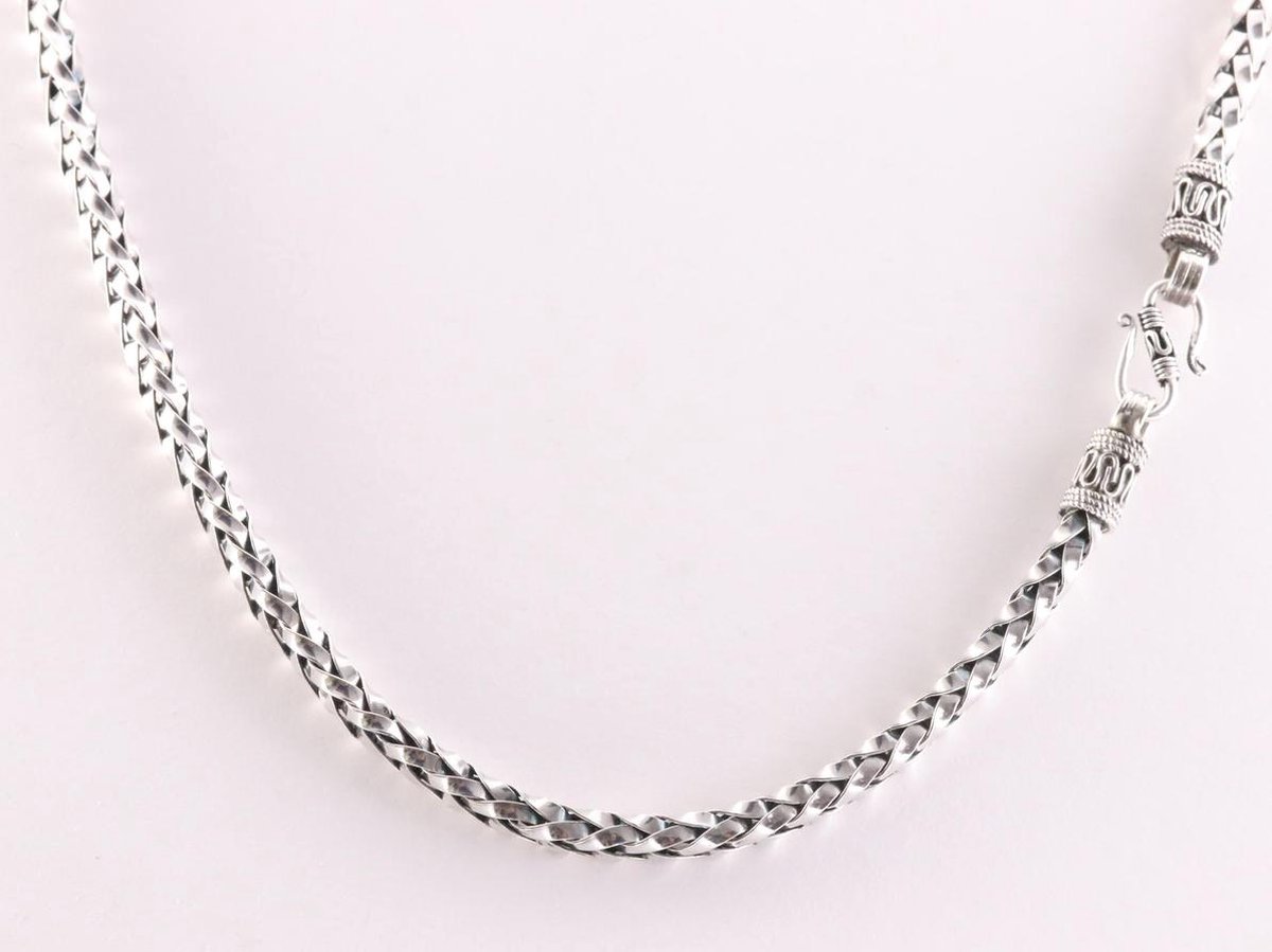 Zware zilveren schakelketting met Balinese sluiting - lengte 60 cm.