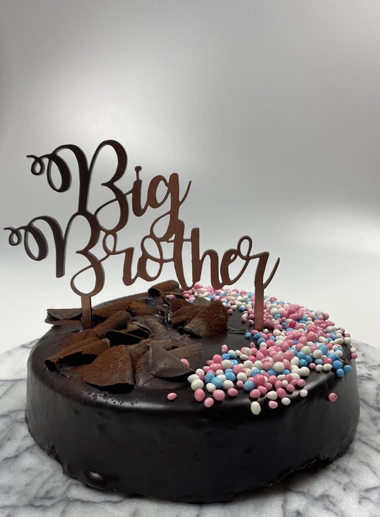 big brother gives cake to little brother｜Tìm kiếm TikTok
