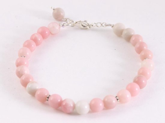 Zilveren armband met roze opaal kralen