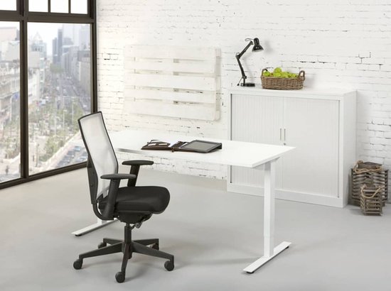 ABC Kantoormeubelen ergonomisch design t-poot bureau teez breed 80cm diep 60cm bladkleur wit framekleur zwart (ral9005)