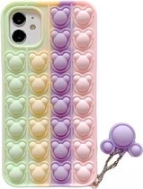 Casies Pop It telefoonhoesje - Apple iPhone SE 2020/ 8/ 7 Pop It - Rainbow case teddybeer - Gezien op TikTok - Soft case hoesje - Inclusief Fidget Toys sleutelhanger