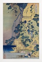 JUNIQE - Poster met houten lijst Hokusai - Travellers Climbing up a