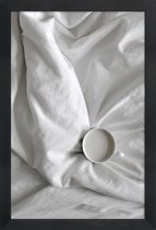 JUNIQE - Poster met houten lijst Coffee Time in Bed - You & Me -13x18