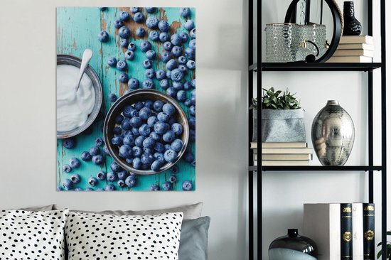 Canvas schilderij 60x80 cm - Wanddecoratie Blauwe bes - Yoghurt - Schaal - Tafel - Muurdecoratie woonkamer - Slaapkamer decoratie - Kamer accessoires - Schilderijen op canvas