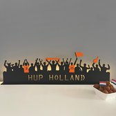 Design407 - Juichtribune Hup Holland - 60 x 17,7cm - Oranje - EK - Voetbal - Nederlands Elftal - Silhouette - Houten decoratie - Led verlichting - USB aansluiting