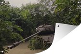 Tuindecoratie Verlaten tank in Vietnam - 60x40 cm - Tuinposter - Tuindoek - Buitenposter