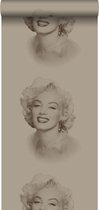 Origin behang Marilyn Monroe glanzend brons - 326351 - 53 cm x 10,05 m