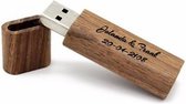 Walnoot hout usb stick met naam, tekst of logo bedrukken