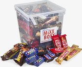 Boîte de chocolat avec 100 tablettes de chocolat Nestlé et Mars - Lion, Smarties, KitKat, Mars, Snickers, Twix