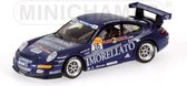 De 1:43 Diecast Modelcar van de Porsche 911 GT3, Racing Team Morellato # 16 van de Porsche Supercup 2006.De bestuurder was O. Maximin.This schaalmodel is beperkt door 1440 stuks. De fabrikant is Minichamps.Dit model is alleen online beschikbaar