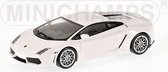 The 1:43 Diecast Modelcar of the Lamborghini Gallardo LP560-4 of 2008 in White. This scalemodel is limited by 1536pcs.The manufacturer is Minichamps.This model is only online available.