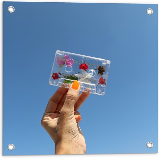 Tuinposter – Doorzichtig Cassettebandje met Bloemetjes  - 50x50cm Foto op Tuinposter  (wanddecoratie voor buiten en binnen)