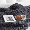 foto van Handgeweven melange wollen deken - volumineus - Hand gebreide - dikke garen - Winter - Snuggle - 100 x 100cm - Grijs