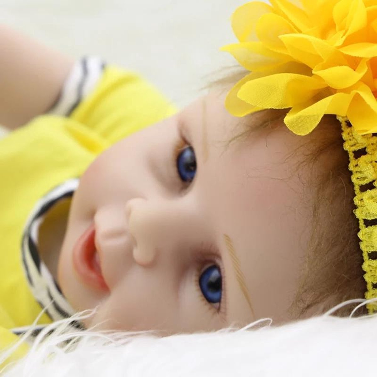 Anano Réaliste Bébé Reborn 50CM Couchage Reborn Poupée Qui Ont L'air Réel Nouveau Né Adorable Prématuré Yeux Fermés