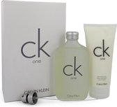 CK ONE by Calvin Klein   - Gift Set - 200 ml Eau De Toilette Spray + 200 ml Body Moisturizer